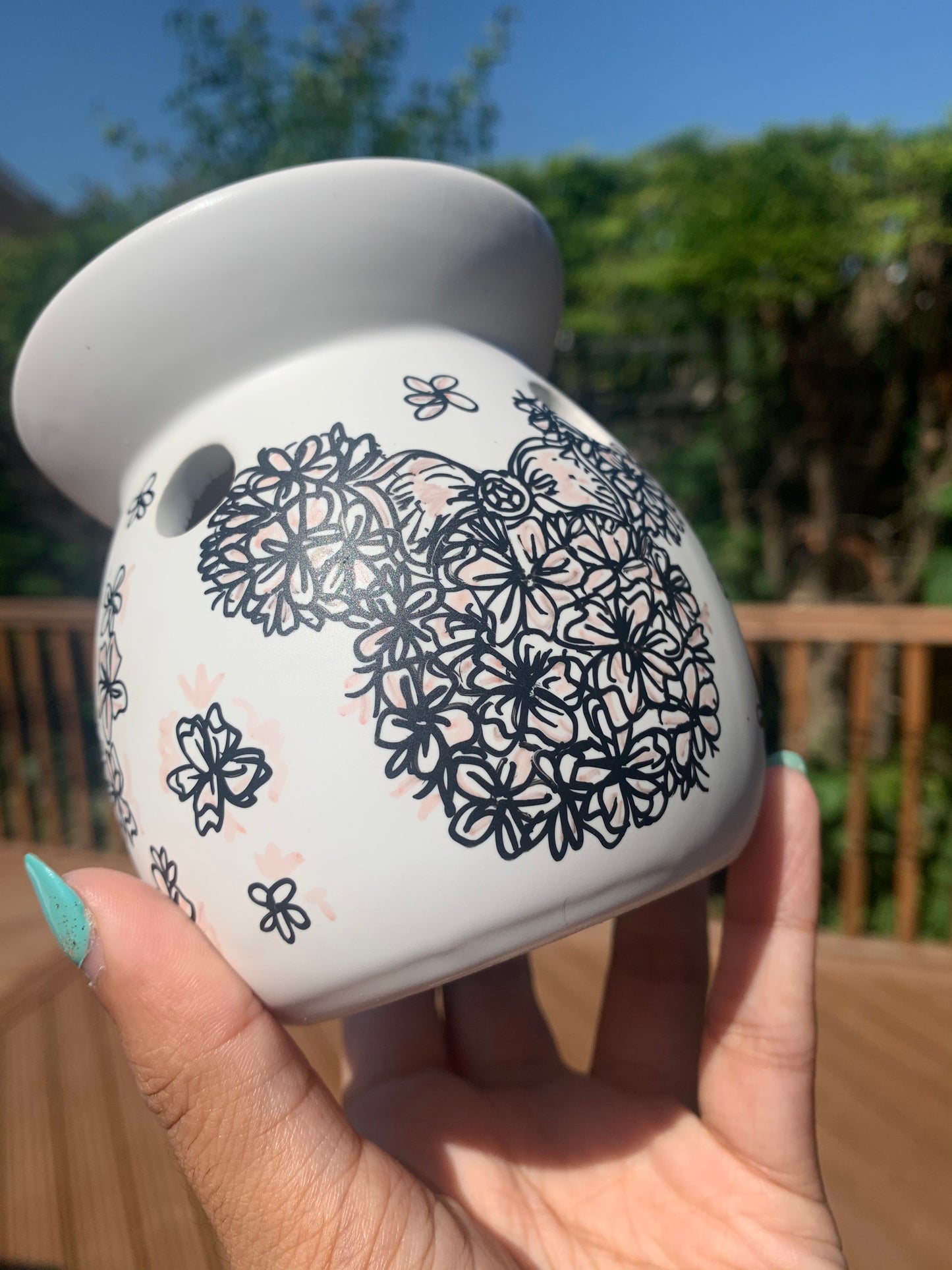 Minnie Mouse Floral Ceramics Wax Oil Burner - HOMEWARE